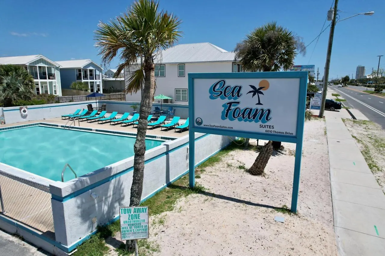 *Happy Place* Renovated Studio Pool & Beach Access Panama City Beach