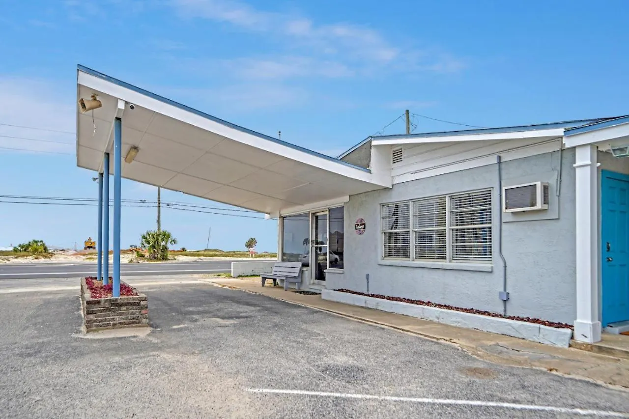 *Happy Place* Renovated Studio Pool & Beach Access Panama City Beach