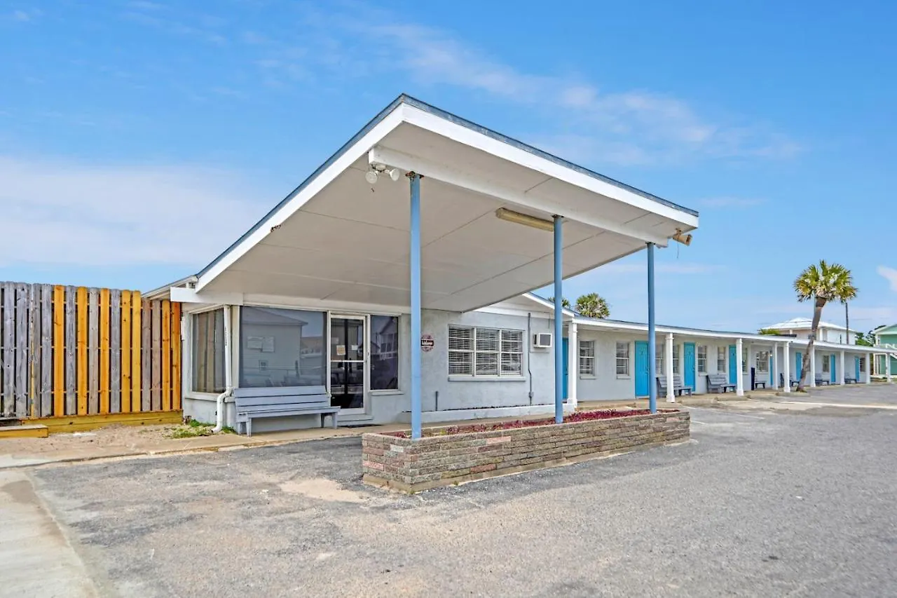 *Happy Place* Renovated Studio Pool & Beach Access Panama City Beach